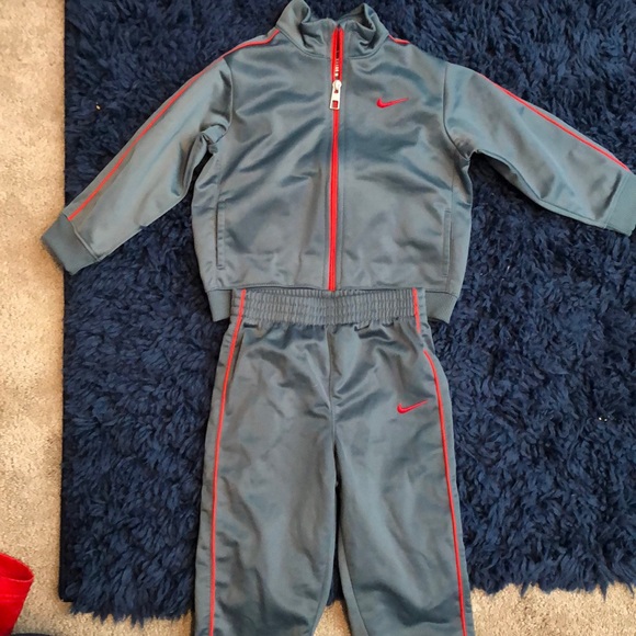 Nike Other - Nike track suit